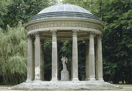 Temple De L Amour Versailles Decor Sculpte Exterieur